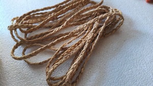 Cordes en fibre de banane naturelle 100% pour les projets d'artisanat d'art et la filature ignifuge fabriquées à partir de plantations de bananes durables - Product Image 3