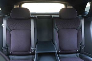 รถยนต์ไฟฟ้าปลั๊กอินไฮบริด LynkCo 08 Em-P รุ่นปี 2023 สีม่วง ใหม่เอี่ยม ไมล์ 0 กม./ชม. ราคาคุ้มค่า รุ่น Time Limited เครื่องยนต์ 1.5 ลิตร กล้อง 360 องศา - Product Image 4