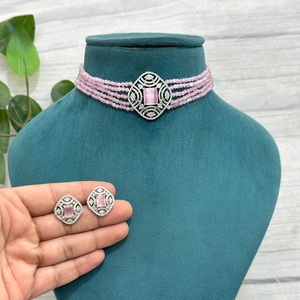 Conjunto de Collar y Aretes de Diseño de Alta Calidad con Acabado Plateado y Piedras de Circonita Cúbica, Colección para Bodas para Mujer - Product Image 2