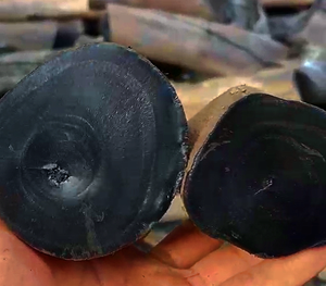 ถ่านไม้เนื้อแข็งอินโดนีเซีย ยี่ห้อซัลาม ชาร์โคล อุตสาหกรรมเกรด คุณภาพสูง ให้ความร้อนสูง ติดไฟได้นาน 4-6 ชั่วโมง - Product Image 1