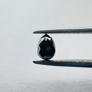 Pierre en vrac de qualité professionnelle, taille briolette, cultivée en laboratoire, clarté VVS2, excellente, pour la joaillerie, structure fine, brillance élégante - Product Image 2