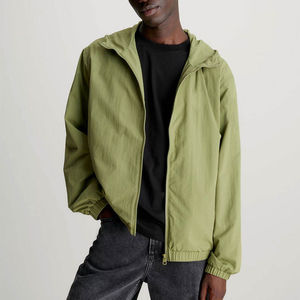 เสื้อแจ็คเก็ตดาวน์กันลมกันน้ำสำหรับผู้ชาย ดีไซน์ทันสมัย ซิปครึ่งตัว คุณภาพสูง แห้งเร็ว เหมาะสำหรับวิ่งและออกกำลังกายในฤดูหนาว - Product Image 5