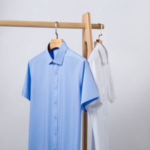 La chemise à manches courtes en coton de 80 fils pour hommes, sans repassage, de qualité supérieure, antirides, avec logo personnalisé OEM pour le printemps et l'été - Product Image 5