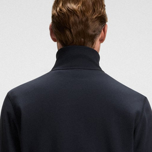 เสื้อสเวตเชิ้ตผู้ชายสำหรับผู้ซื้อขายส่งจำนวนมาก ดีไซน์ทรงหลวม สวมใส่สบาย ดีไซน์คอตั้ง แขนยาว พร้อมโลโก้แบบกำหนดเอง - Product Image 5