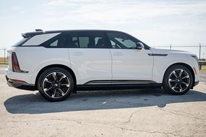 Super affaire ! Cadillac Escalade I Q S p o r t 2 d'occasion 2025 - Product Image 3