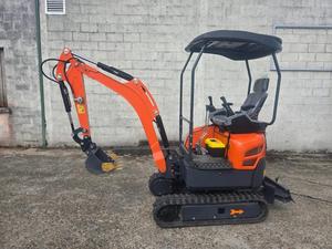 Livraison gratuite HH20 Mini-excavatrice de 2,0 tonnes |   Auvent ouvert |   19 kW Diesel |   Profondeur de creusement de 2,06 m |   Pilote hydraulique |   Chenilles en caoutchouc - Product Image 6