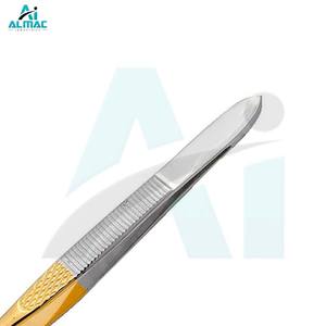 แอลแมค OEM 2026 แหนบปลายเฉียงสีทอง ทนทาน ทำจากเหล็ก คีบผมได้อย่างแม่นยำ ใช้งานได้ยาวนาน ประสิทธิภาพสูงในการจัดแต่งทรงผม ได้รับมาตรฐาน CE ISO - Product Image 6