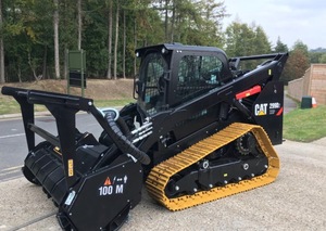 Chargeuse compacte sur chenilles Caterpillar 299D2 avec accessoire broyeur forestier 100M - Product Image 6