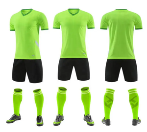Ensemble d'uniformes de football à sublimation pour hommes, maillot et short de football à manches courtes en tissu extensible deux pièces - Product Image 5