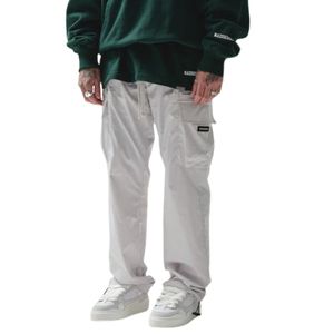 Pantalón utilitario Gris claro Estilo de calle Tela duradera Puños ajustables en el tobillo Bolsillos con cremallera ocultos Ajuste moderno Comodidad diaria - Product Image 5