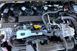 Toyota Prius XLE Usado de Calidad, Modelo 2023/2024, Nuevo, con Volante a la Izquierda/Derecha, Sedán Usado - Product Image 4