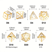 Un jeu de la série Metal haut de gamme avec sept jeux de dés en or et blanc, Dungeons & Dragons RPG, jeu de société MTG
