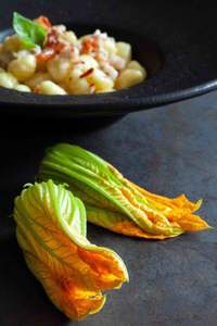 FLEURS DE COURGE DE QUALITÉ SUPÉRIEURE/ALIMENT CONGELÉ/PRÊT À L'EMPLOI DANS LA CUISINE, LA CUISSON ET LE TRAITEMENT - Product Image 3