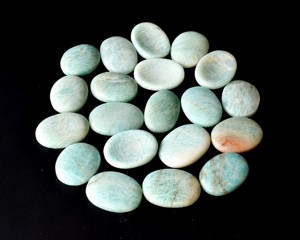 Wholesale Natural Crystal Amazonite Palm <b>Stone</b> Crystal Polished Green <b>Worry</b> <b>Stone</b> Healing Crystal for Decoration Meditation - Product Image 5