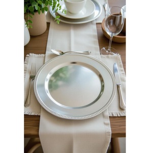 Assiette de présentation ronde en argent avec bordure perlée élégante, réutilisable, décorative, pour restaurant - Product Image 1