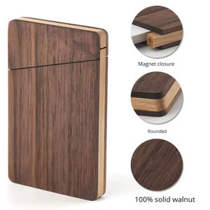 Étui pour cartes de crédit en bois naturel |   Portefeuille fin en bois pour cartes bancaires pour hommes et femmes |   Organisateur de cartes écologique fait à la main - Product Image 1