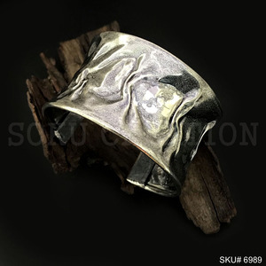 Manchette et bracelet de créateur martelé à la main en plaqué or pour femmes, tenue de fête, produit fait main SKU6989 - Product Image 3