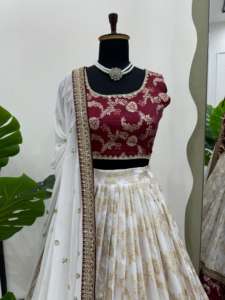 ชุดไหมไหมปาร์ตี้ฤดูหนาวดีไซเนอร์ชุด lehenga choli พร้อมด้ายและลำดับการทำงาน - Product Image 4