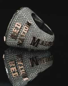 Anillo Unisex de Plata 925 con Incrustaciones de Diamantes Moissanite VVS, Diseño Cuadrado Personalizado con Letra, Estilo Hip Hop Brillante - Product Image 2
