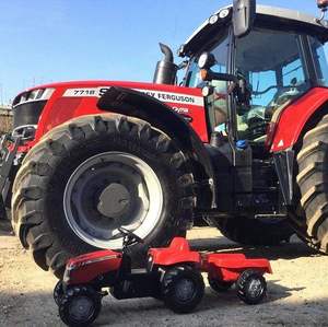 Tracteur agricole d'occasion Massey Ferguson, neuf, avec moteur, boîte de vitesses, pompe, garantie de 4 ans - Product Image 1