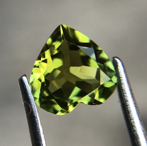 พลอยพลอยทัวร์มาลีนหัวใจสีเขียวธรรมชาติสีเขียวสอบเทียบมาตรฐาน IGI ได้รับการรับรองจากบราซิล - Product Image 2