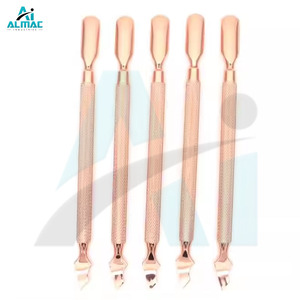 Paquete de 5 removedores de gel de esmalte de uñas de acero inoxidable de doble extremo y empujador de cutículas Fuente de alimentación manual para la eliminación de piel muerta - Product Image 3