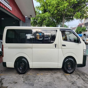 Fresh & Clean Used Toyottaa HiAce Venta privada Unidad de mano izquierda y derecha disponible Pedido a granel disponible - Product Image 2
