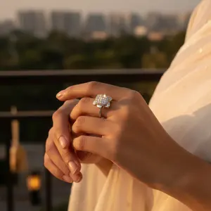 Bague en argent 925 avec zircone cubique en forme de fleur pour femmes - Bijoux cadeau, design en cristal - Product Image 3