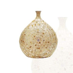 Vase décoratif élégant en métal pour le design d'intérieur de maison contemporaine et les idées d'arrangement floral de jardin extérieur - Product Image 5