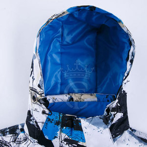 Veste de ski multi-poches pour hommes avec capuche Design personnalisé Rangement à glissière respirant pour équipement et téléphone - Product Image 2