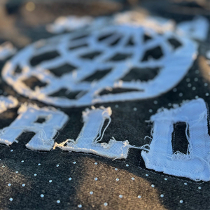 Chándal personalizado de tela de rizo francés Unisex, pantalones de chándal holgados desgastados, Sudadera con capucha coordinada de doble cintura con diamantes de imitación - Product Image 4