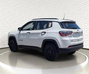 Jeep Compass Latitude FWD 2.4L I4 6 vitesses automatique Aisin - Occasion 2018 - PRÊT À ÊTRE EXPÉDIÉ - Product Image 5