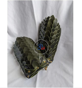 Brazalete de cuero negro de diseño para hombres, protector de brazo de Gladiador, traje SCA Medieval usable - Product Image 6