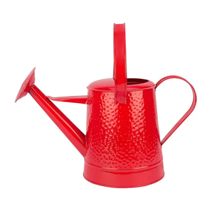 Regadera decorativa única de Metal rojo, regadera duradera, caña de riego de Metal chapada en cobre antiguo con diseño simple rojo - Product Image 1