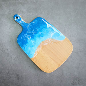 Planche à découper personnalisée en bois d'acacia et résine, ustensile de cuisine antidérapant, plateau de service à fromage, directement du fabricant - Product Image 5