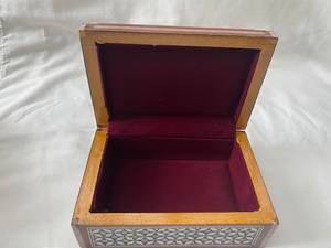 Caja de joyería hecha a mano de nácar elegancia atemporal para ofertas al por mayor - Product Image 4