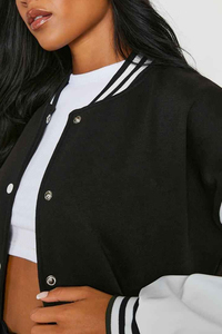 2025 Top haute qualité demande rue femmes vestes du Pakistan Varsity veste avec tenue décontracté haut court femmes Varsity veste - Product Image 3