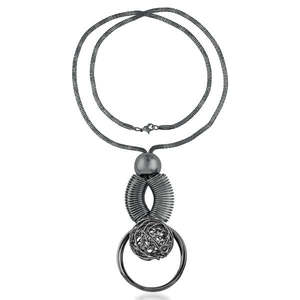 Collar de declaración religiosa Vintage Urthn, cadenas de titanio chapadas en oro con patrón de número oxidado negro diamante para boda - Product Image 1