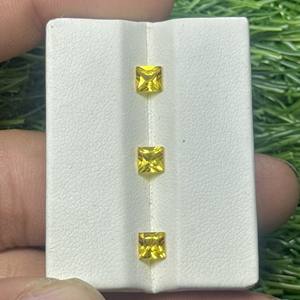 Lab Created Princess Cut Jaune Saphir Forme Carrée 4*4MM pour Bagues et Pendentifs - Product Image 2
