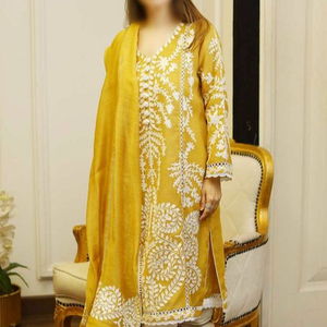 Nouveau beau KURTA avec pantalon sur tissu de soie/velours orné de perles de verre en cristal blanc, DABKA pour le travail de fête @ 2022 - Product Image 1