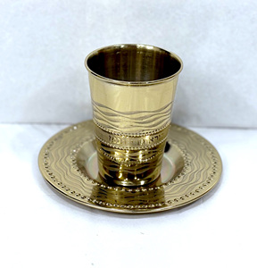 Vente directe d'usine, coupe à vin Kiddush en acier inoxydable doré personnalisable, classique pour les fêtes de Shabbat, prix bas, MOQ faible, métal - Product Image 4