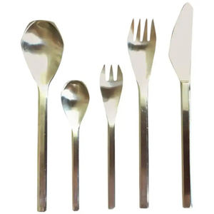 Juego de cubiertos chapados en oro en acero inoxidable Premium con diseño moderno perfecto para accesorios de cubiertos de comedor de boda - Product Image 1