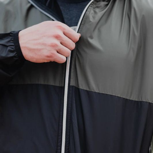 OEM estilo de moda Casual Nylon Correr Deportes Impermeable Personalizar Logotipo de impresión Chaqueta cortavientos para los hombres - Product Image 2