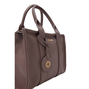 กระเป๋าถือมิงค์ CNT20040 รุ่น Floter Aker Monogram ลายละเอียด ทำจากหนังวัวลายเม็ด - Product Image 3