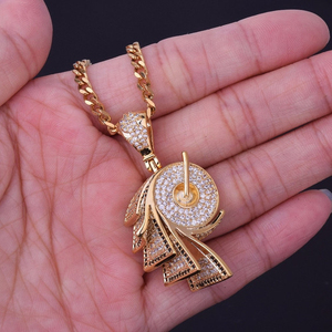 Encuentre el colgante de Hip Hop personalizado helado de calidad con plata y colgante de moissanita de Hip Hop de oro sólido de 10 quilates a la venta - Product Image 4