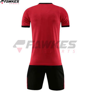 การออกแบบที่กําหนดเองคุณภาพดีที่สุดมาใหม่ชุดฟุตบอลชายสําหรับการขายการฝึกอบรมในชุดกีฬาชุดฟุตบอล - Product Image 6