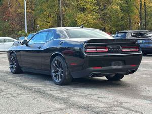 CLEAN 2022 Dodge Challenger R/T RWD Direction gauche - Product Image 4