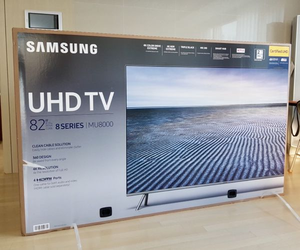 Tout neuf pour les téléviseurs QLED Samsung, prêt à être expédié, tailles disponibles pour 55'', 65'', 75'', 85'', TV QLED 4K UHD Air Slim Tizen OS Q60CAJXXZ, année d'origine - Product Image 4
