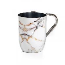 Tazas de metal antiguas artesanales con acabados rústicos ideales para añadir carácter a tu colección de café o té - Product Image 6