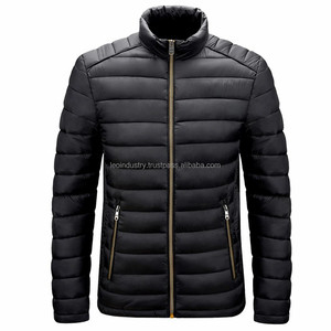 Chaqueta acolchada de invierno para hombre con logotipo personalizado de alta calidad al por mayor, piel de oveja impermeable impresa OEM con bolsillos de burbujas - Product Image 6